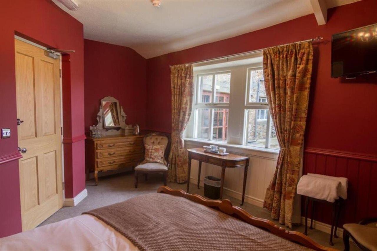 The Red Pump Inn クリザーロー エクステリア 写真